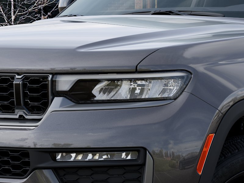 New 2026 Jeep Grand Cherokee L Limited w/ Limited Altitude Package AWD/4WD image 10