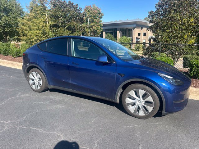Used 2024 Tesla Model Y Long Range AWD/4WD image 1
