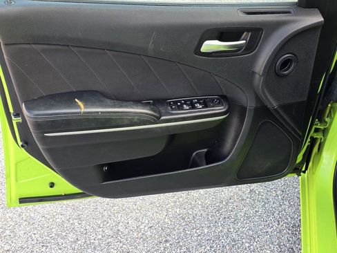 Used 2019 Dodge Charger SXT image 26