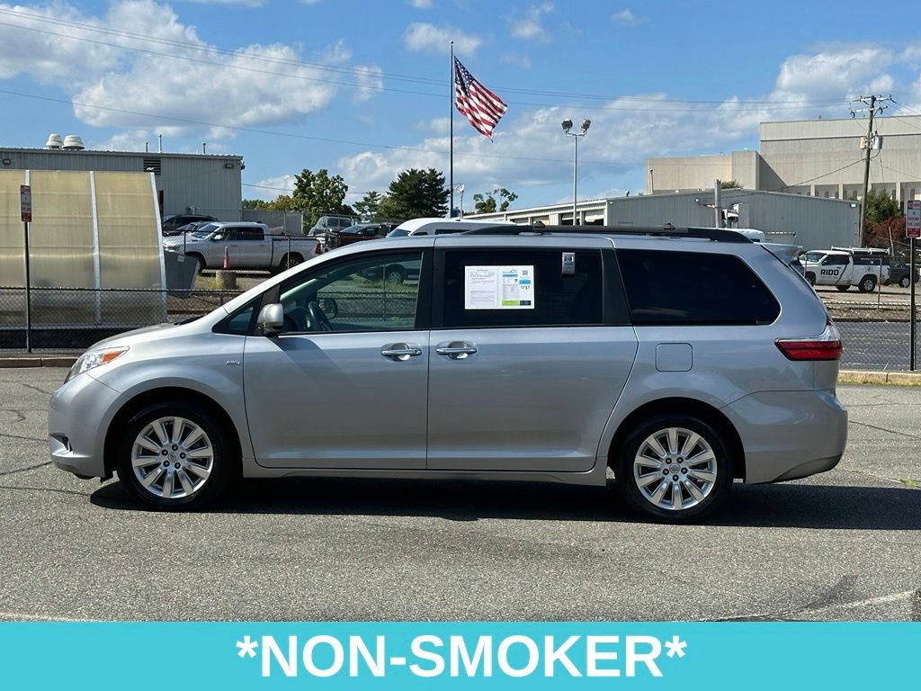 Used 2016 Toyota Sienna XLE Premium AWD/4WD image 4