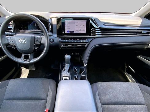 Used 2025 Toyota Camry LE FWD image 15