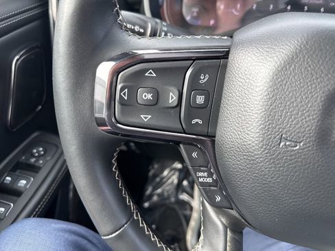 Used 2025 RAM 1500 Limited AWD/4WD image 12