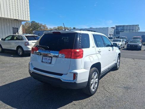 Used 2017 GMC Terrain SLE w/ Convenience Package image 9