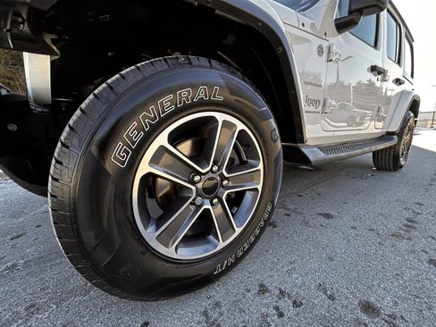 Certified 2023 Jeep Wrangler Sahara w/ Cold Weather Group image 20