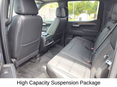 Used 2022 Chevrolet Silverado 1500 High Country w/ High Country Premium Package AWD/4WD image 13