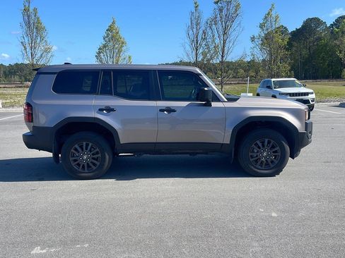 Used 2024 Toyota Land Cruiser 1958 image 8