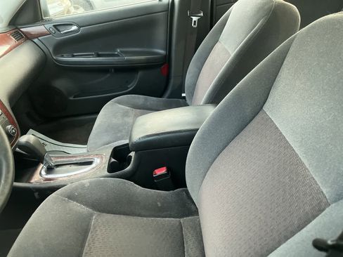 Used 2008 Chevrolet Impala LT image 24