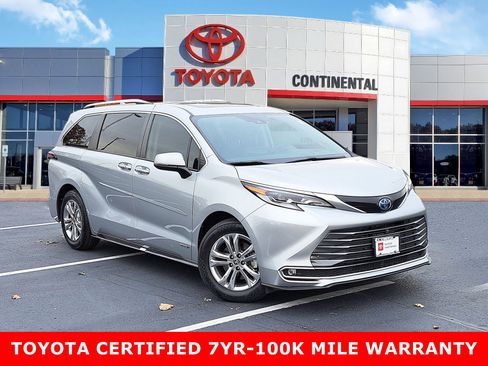Certified 2021 Toyota Sienna Platinum image 1