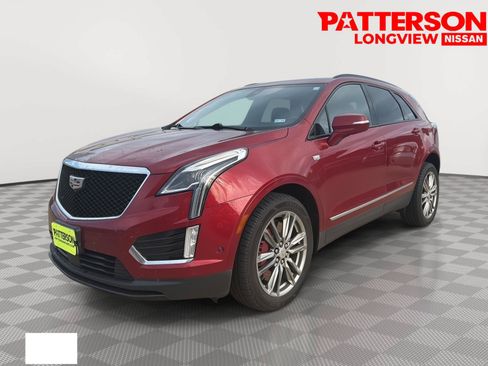 Used 2022 Cadillac XT5 Sportv w/ Technology Package AWD/4WD image 2