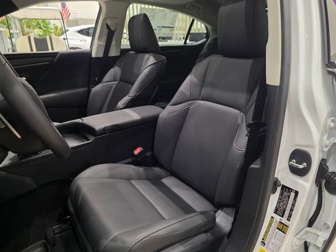 New 2025 Lexus ES 350 350 image 17