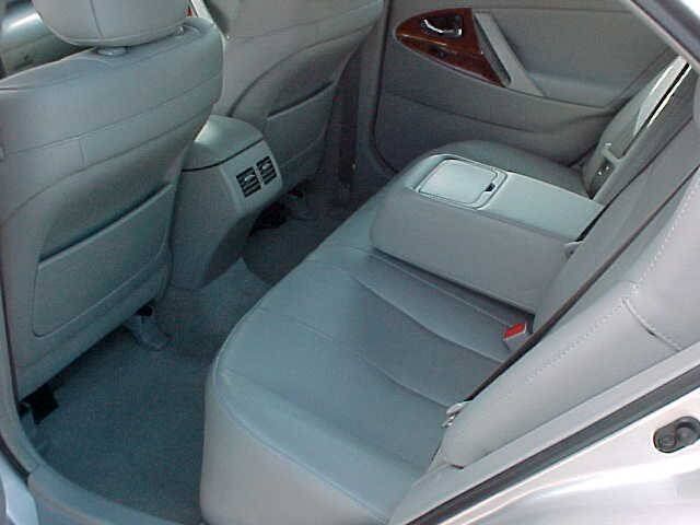 Used 2011 Toyota Camry XLE w/ SE/XLE Extra-Value Pkg FWD image 47