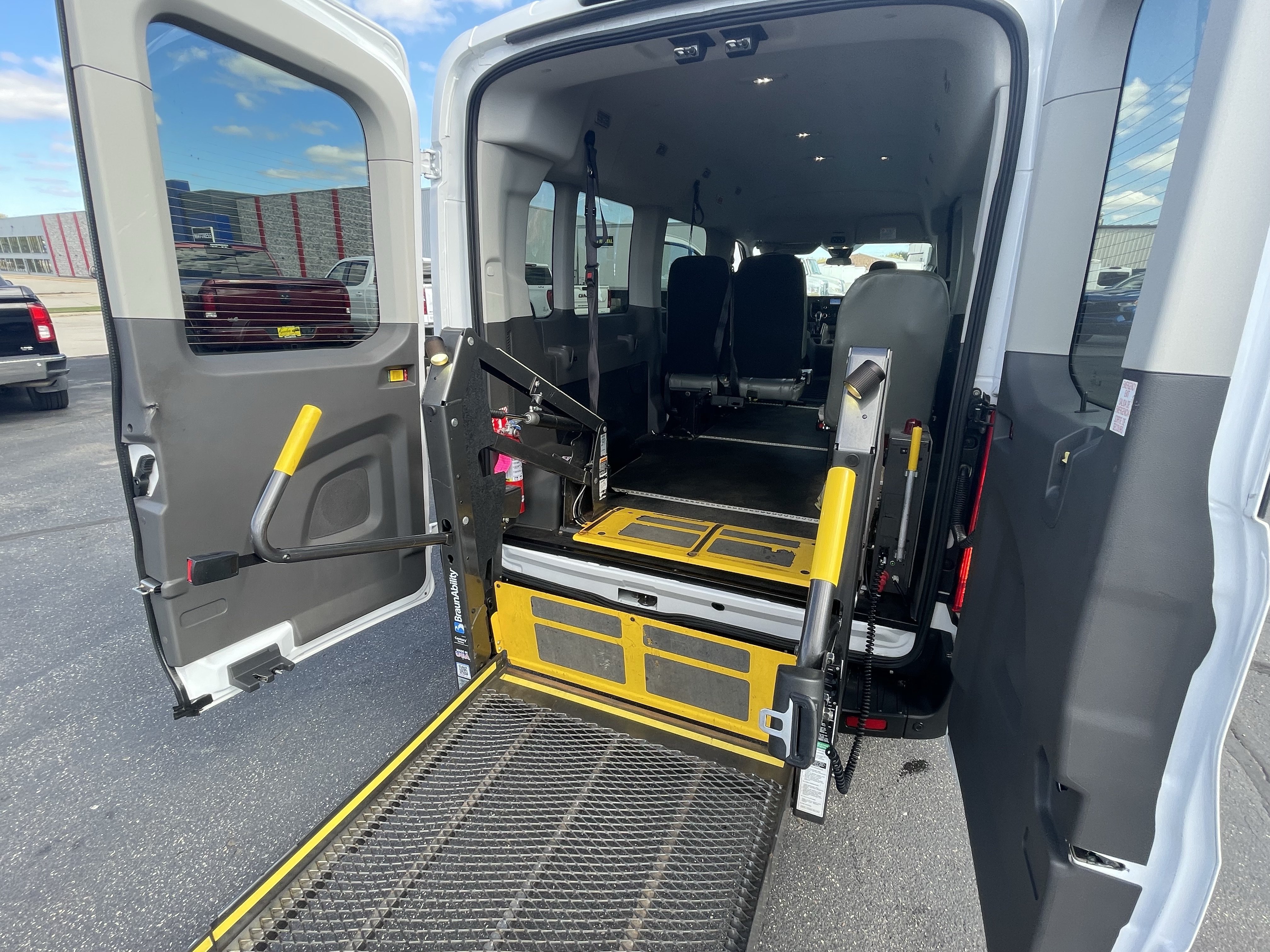 Used 2021 Ford Transit 350 XLT AWD/4WD image 10