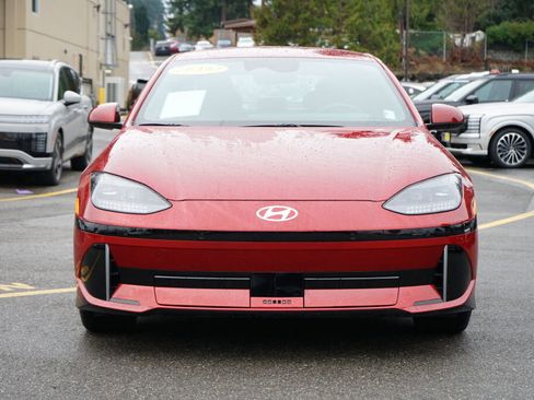 Used 2025 Hyundai Ioniq 6 SEL image 2