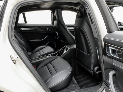 Used 2023 Porsche Panamera Turbo S image 33