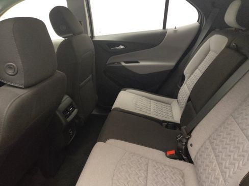 Used 2024 Chevrolet Equinox LS FWD image 18