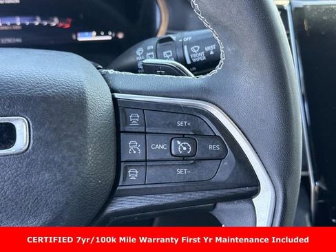 Used 2023 Jeep Grand Cherokee L Laredo AWD/4WD image 29