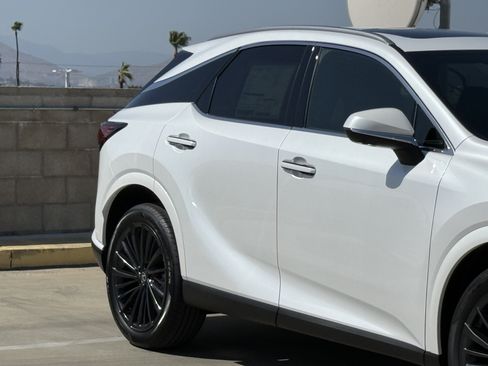 New 2026 Lexus RX 350 FWD image 5