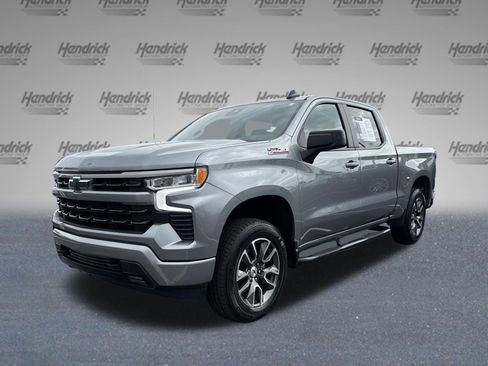 Used 2023 Chevrolet Silverado 1500 RST w/ Z71 Off-Road Package AWD/4WD image 4