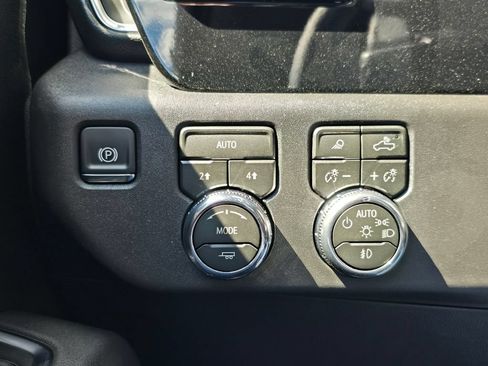 New 2026 GMC Sierra 1500 Elevation AWD/4WD image 17