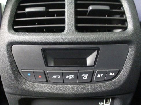 Used 2022 Honda Pilot Special Edition image 17