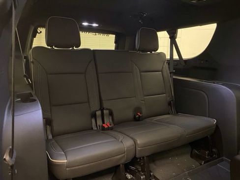 New 2026 Chevrolet Suburban Premier w/ Sun And Tow Package AWD/4WD image 28