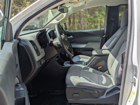 Used 2020 Chevrolet Colorado LT w/ Safety Package image 14