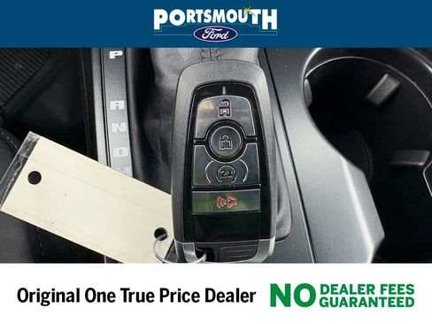 New 2025 Ford Bronco Badlands image 12