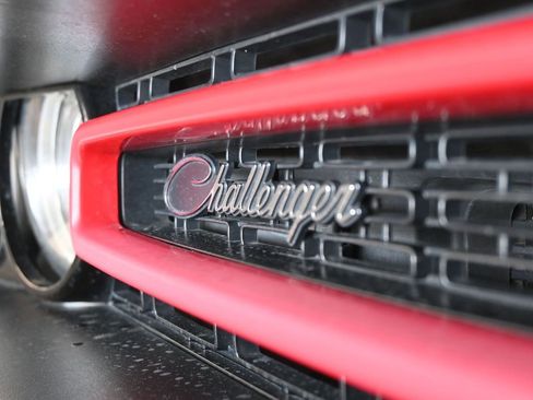 Used 2015 Dodge Challenger R/T Plus image 50