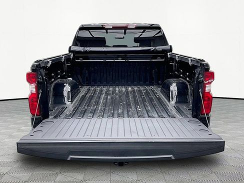 Used 2024 Chevrolet Silverado 1500 LT AWD/4WD image 18