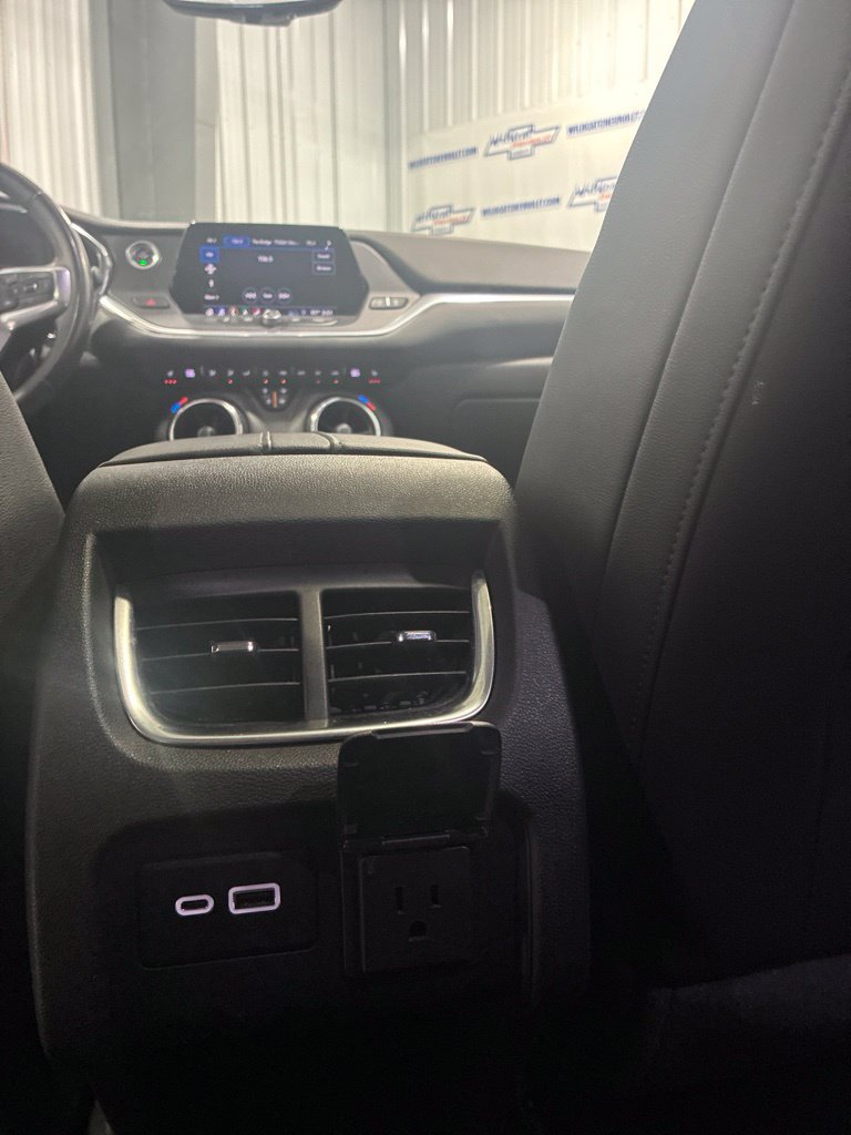 Used 2019 Chevrolet Blazer LT w/ Sound & Technology Package FWD image 27