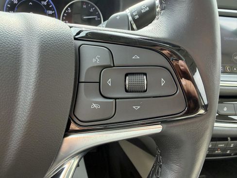 Used 2023 Buick Enclave Avenir w/ Avenir Technology Package AWD/4WD image 18