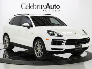 Used 2023 Porsche Cayenne Platinum Edition image 1