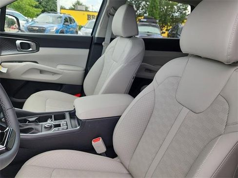 New 2025 Kia Sorento S w/ Panoramic Sunroof Package image 13