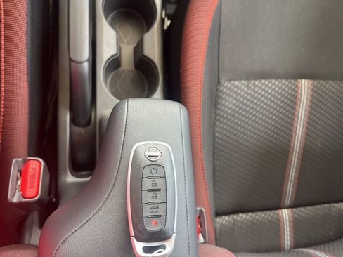 Used 2025 Nissan Versa SR w/ Trunk Package FWD image 18