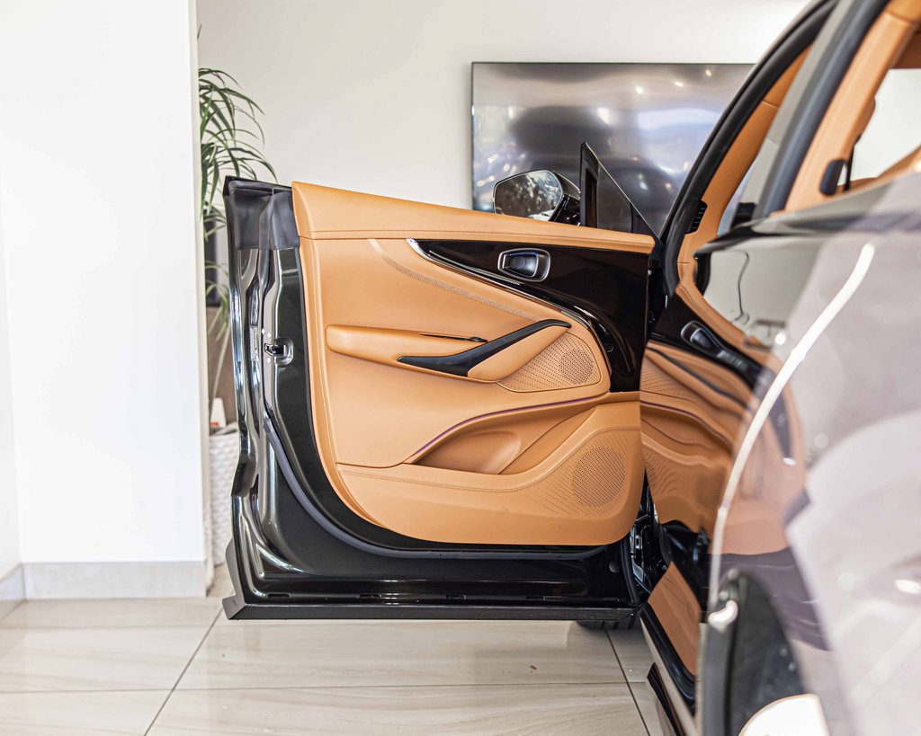 New 2026 Aston Martin DBX 707 AWD/4WD image 32