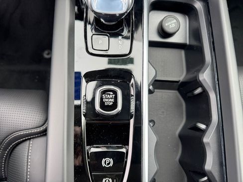 New 2026 Volvo XC60 T8 Ultra w/ Protection Package Premier AWD/4WD image 17