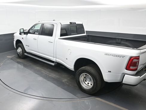Used 2023 RAM 3500 Laramie AWD/4WD image 30