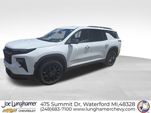 Used 2024 Chevrolet Traverse LT w/ Enhanced Driving Package AWD/4WD image 8