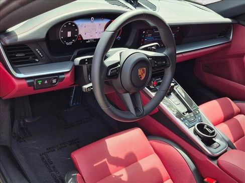 Used 2025 Porsche 911 Carrera RWD image 5