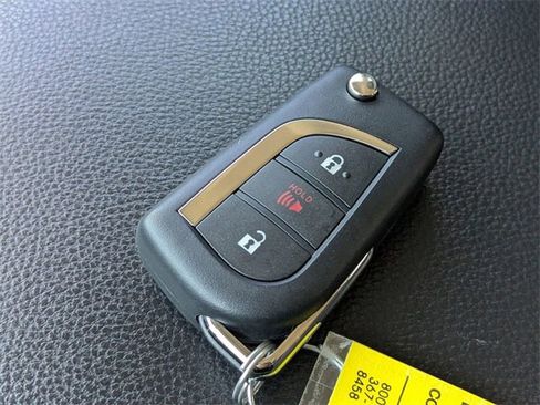 Used 2023 Toyota RAV4 LE image 30