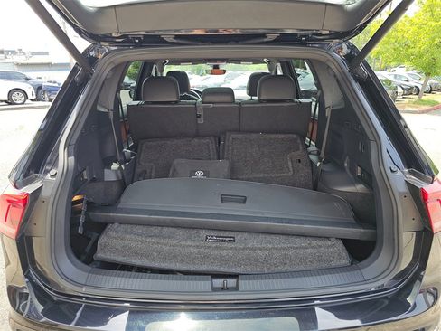 Used 2021 Volkswagen Tiguan SEL Premium R-Line w/ 3rd Row Seat Package image 17