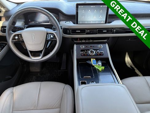 Used 2023 Lincoln Aviator Reserve w/ Equipment Group 201A image 11