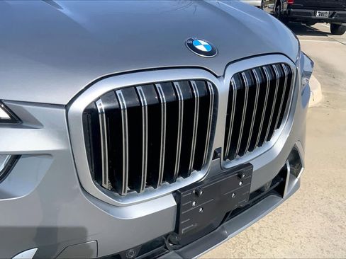 Used 2024 BMW X7 xDrive40i image 29