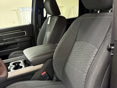 New 2026 RAM 2500 Big Horn AWD/4WD image 15
