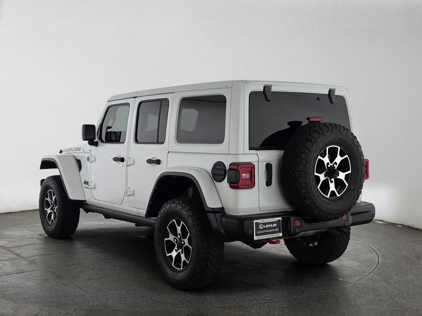 Used 2022 Jeep Wrangler Unlimited Rubicon w/ Steel Bumper Group AWD/4WD image 5