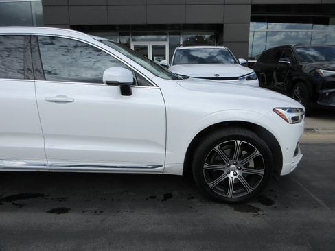 Used 2019 Volvo XC60 T6 Inscription w/ Protection Package Premier AWD/4WD image 13