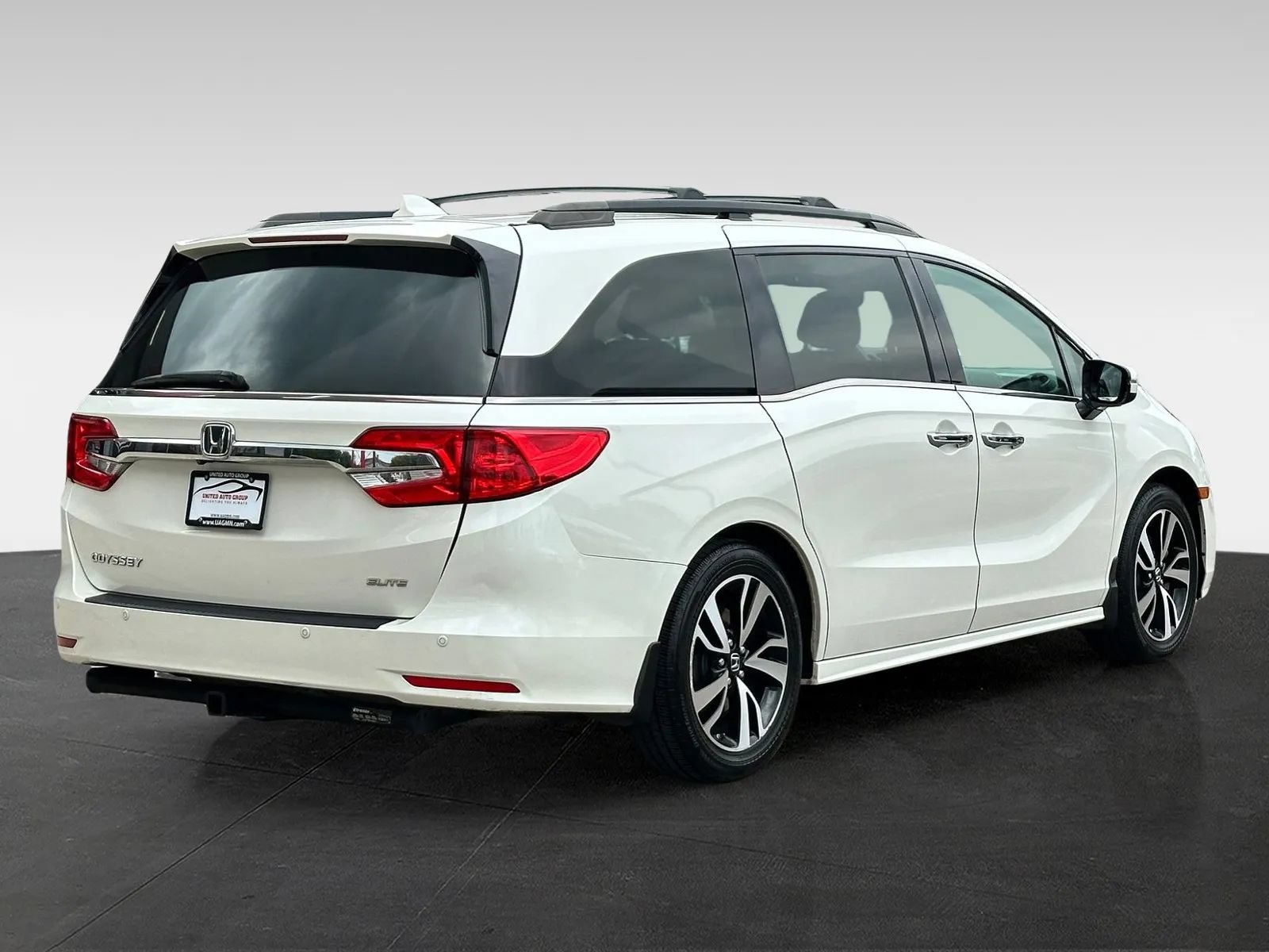 Used 2019 Honda Odyssey Elite image 7