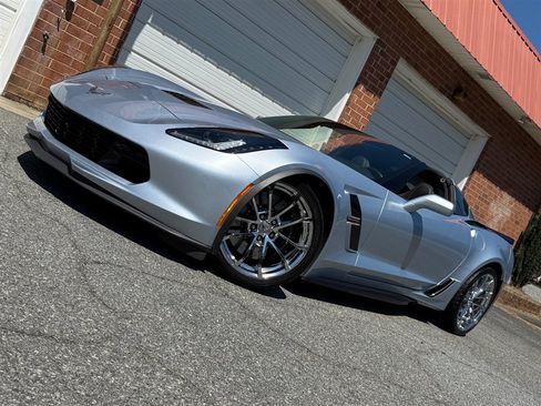 Used 2017 Chevrolet Corvette Grand Sport RWD image 8