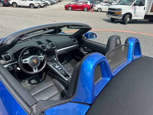 Used 2016 Porsche Boxster S image 11
