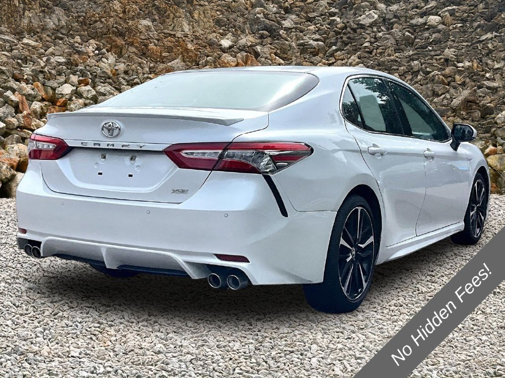 Used 2018 Toyota Camry XSE FWD image 2
